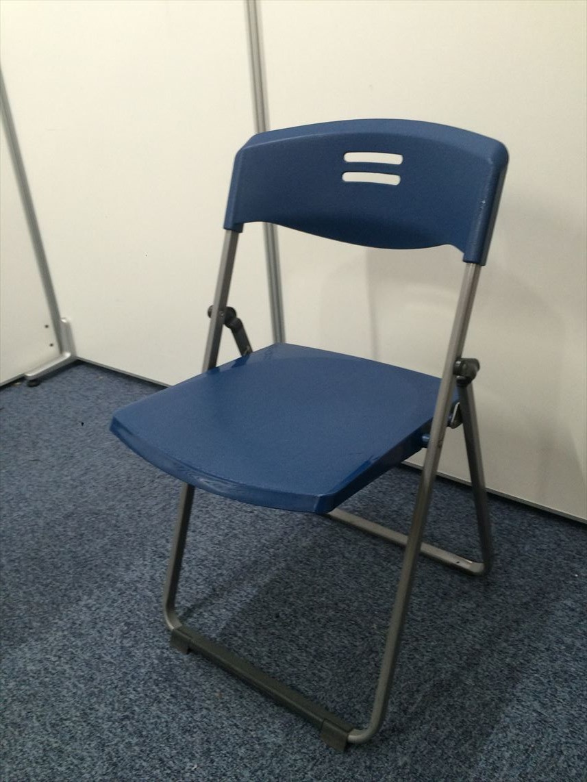 コスト重視の方必見！！！8脚入荷しましたよ！！
                        
                                    中古
            