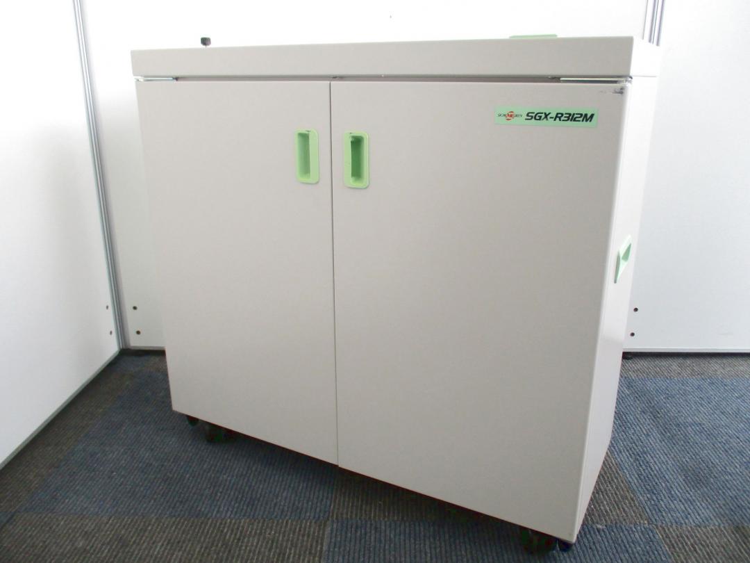 【メディア裁断対応機!!】【クロスカット方式】シグマ技研製　SGX-R312M【Ａ4対応】【中古】
                        
                                    中古
            