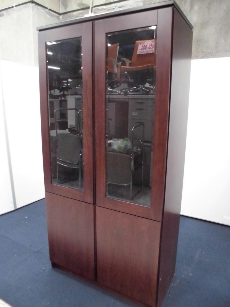 【高級感抜群！】オカムラ製｜役員用書棚｜ガラス扉
                        
                                    中古
            