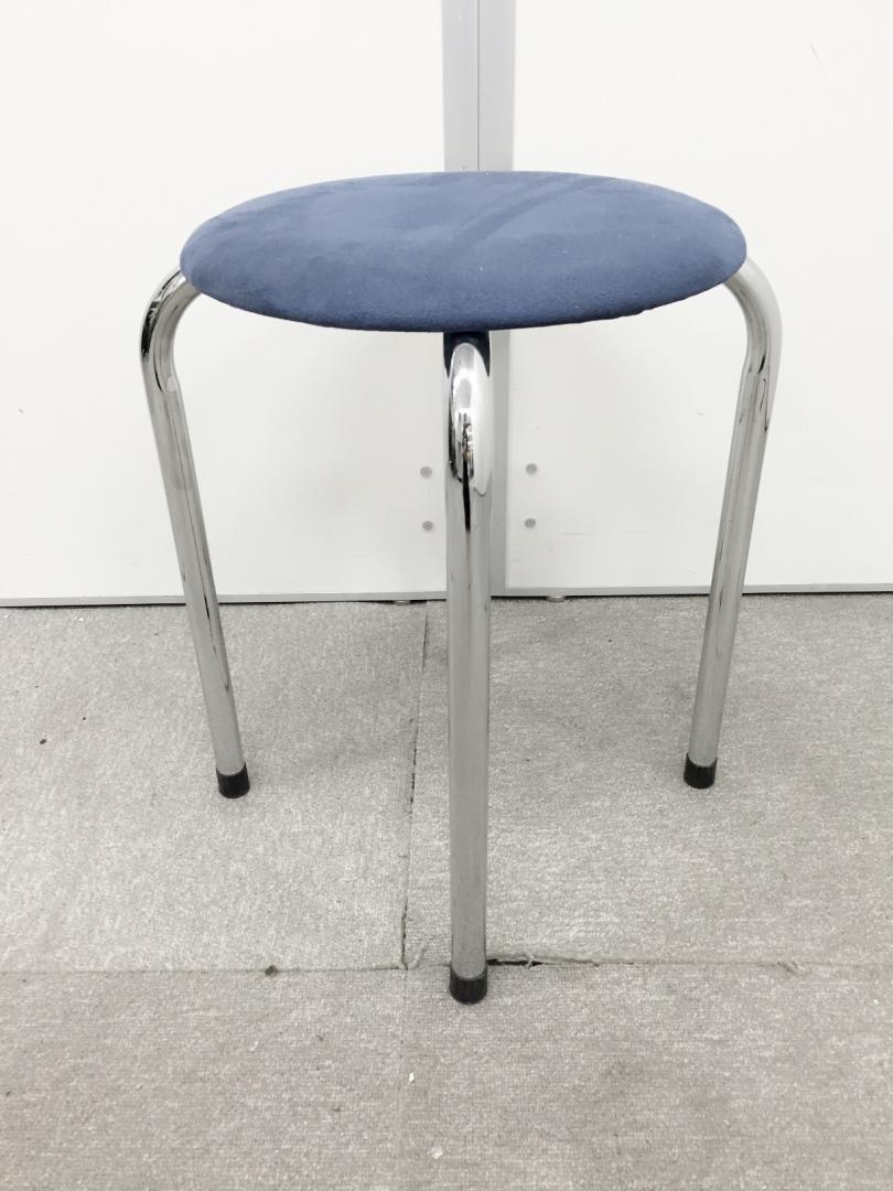 シンプル丸イス入荷！お持ち帰りのお客様で人気な一品！中古ならではの価格となっております！
                        
                                    中古
            