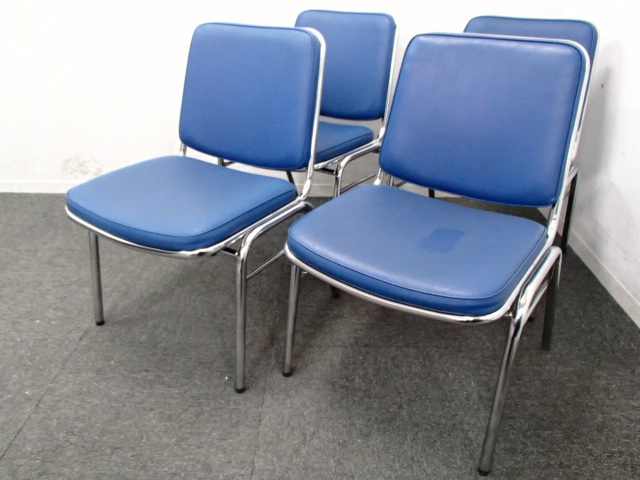 【セット商品】｜スタッキングチェア｜【ビニール地】｜【ブルー色】｜休憩スペースや会議用におススメ！
                        
                                    中古
            