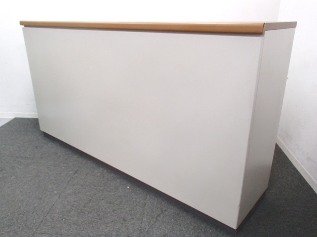 【限定１台】｜ハイカウンター｜天板木目調｜大容量の収納庫付き☆
                        
                                    中古
            