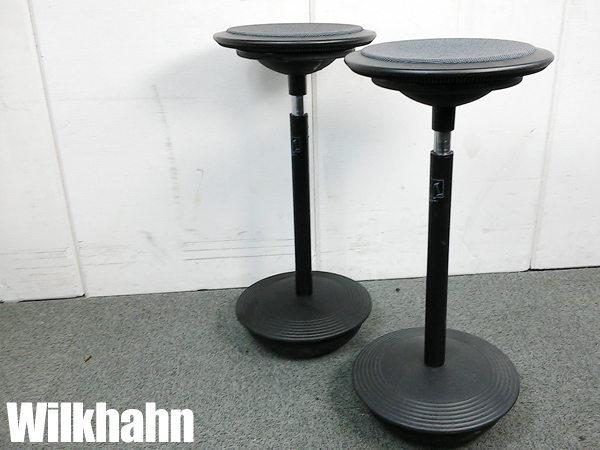 ウィルクハーン　スティッツ 2脚セット　ハイスツール
                        
                                    中古
            