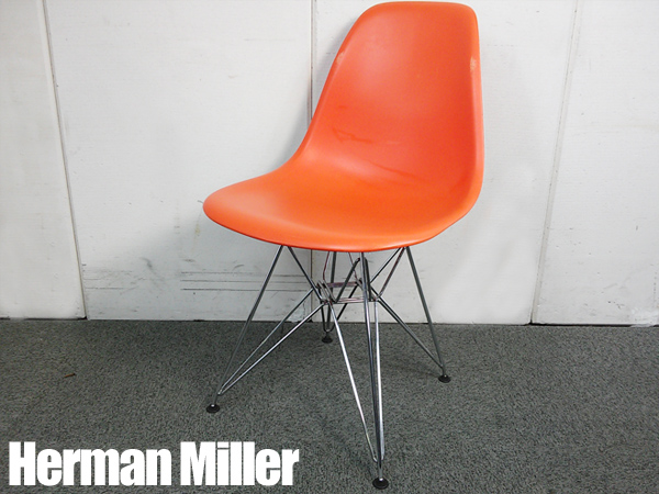 vitra　イームズサイドシェル　赤
                        
                                    中古
            