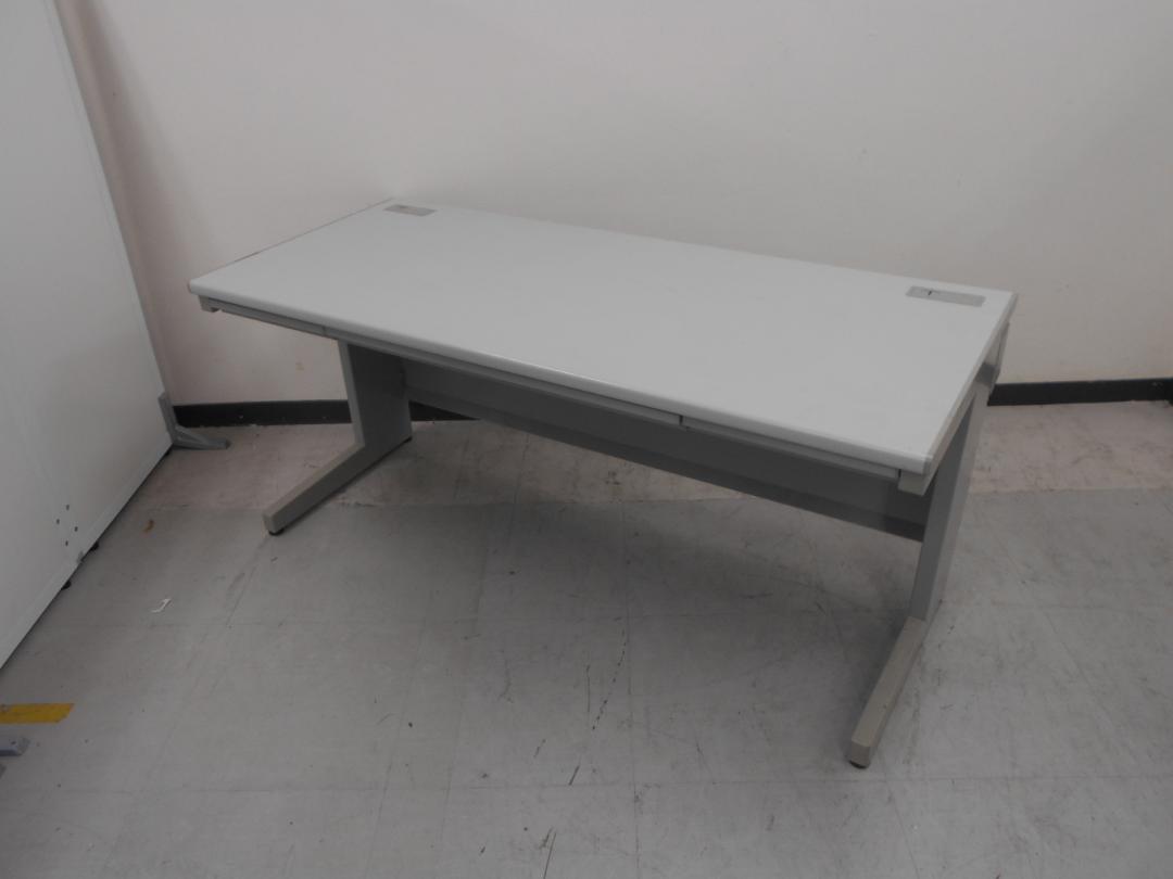 天板広々!　幅160㎝のワイド平机入荷しました。　内田洋行製FEEDデスク
                        FEED
                                    中古
            