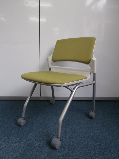 【４０脚入荷しました！！ネスティングチェア】グリーン×ホワイト！！研修室などにいかがですか！！
                        
                                    中古
            