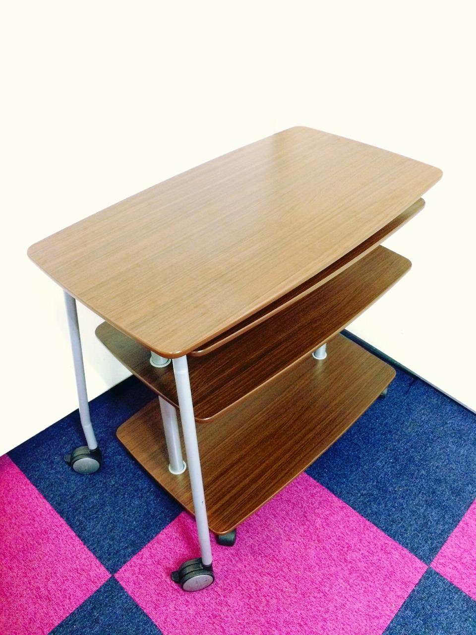 【1点限り】～オカムラ製の移動式プリンター台が入荷しました～
                        
                                    中古
            