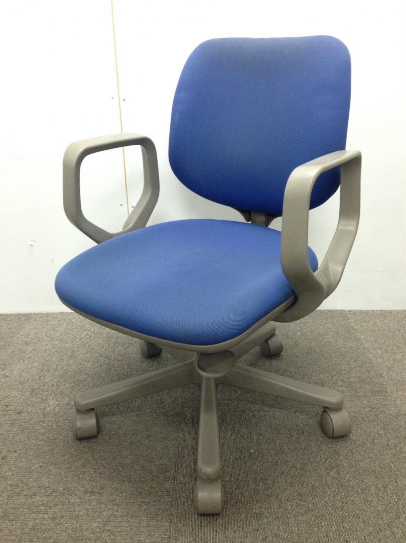 【コスパ良好肘付きローバック】
                        CG-E
                                    中古
            