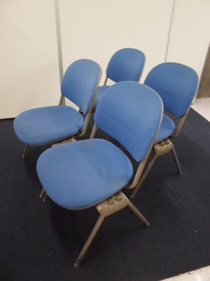 【ふっくらクッション！】オカムラ｜スタッキングチェア4脚セット｜ブルー｜クッションタイプ
                        
                                    中古
            