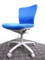 【８脚】オフィスで定番の色ブルー■クールな仕事ぶりを演出■シンプルだけど座り心地抜群【中古オフィス家具】	