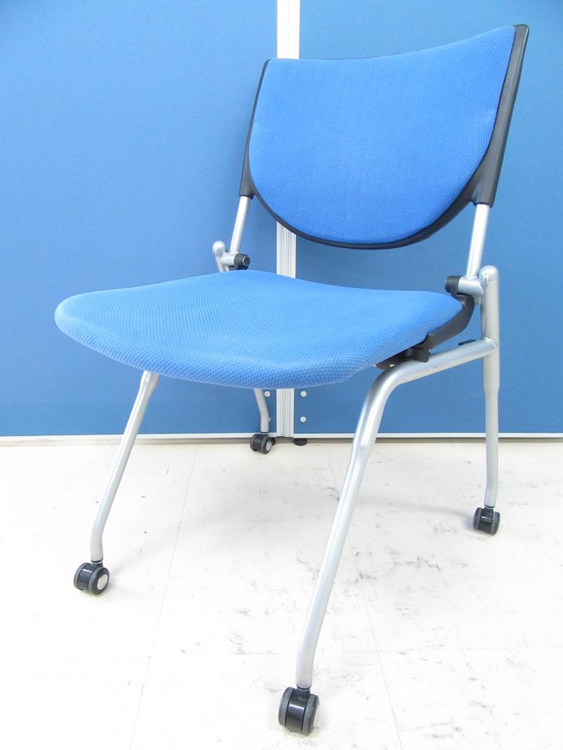 【20脚入荷】岡村製作所 プロスタックチェア ブルー■座面を畳んで収納、会議後の後片付けがスムーズに！
                        プロスタック
                                    中古
            
