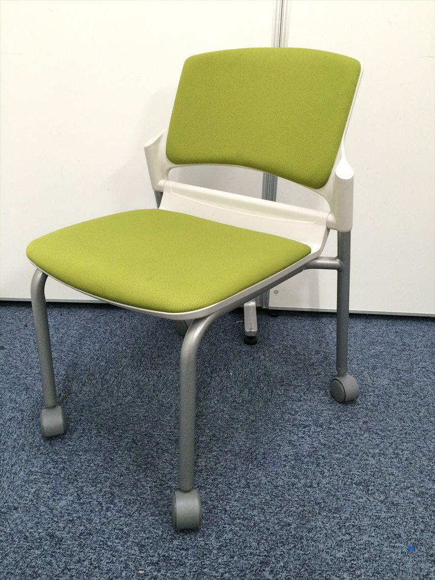 【会議室に明るさを！】内田洋行製　ライトグリーンスタッキングチェアー　MF-180シリーズ
                        
                                    中古
            