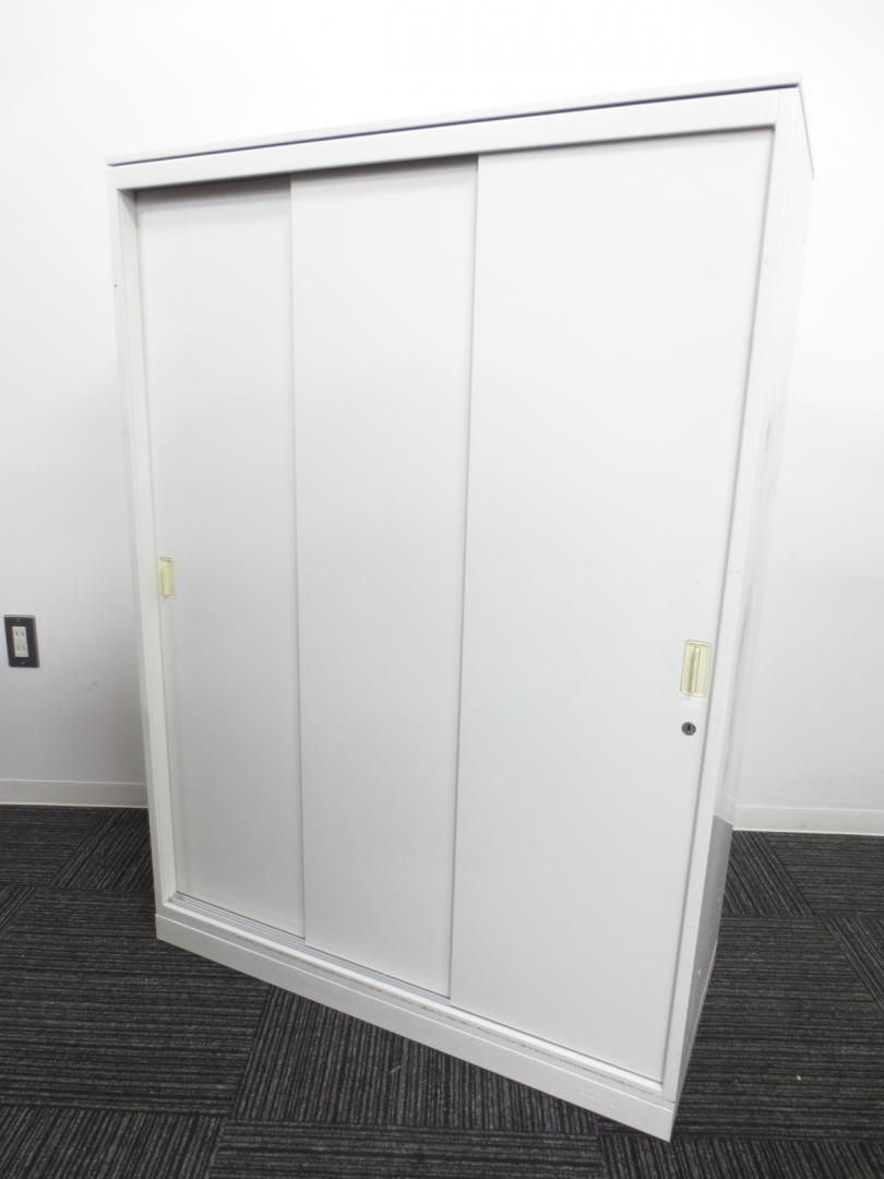 【天板付き】3枚引違書庫｜レクトラインシリーズのホワイトカラー！｜ラッチ機能付き 
                        レクトライン
                                    中古
            