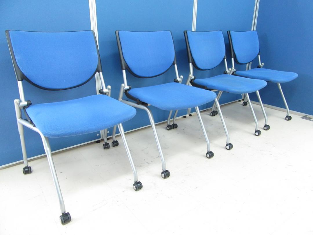 【4脚セット！】岡村製作所(okamura) プロスタックチェア ブルー■使用しないときは畳んで収納可能です！【ネスタブル】 
                        プロスタック 
                                    中古
            