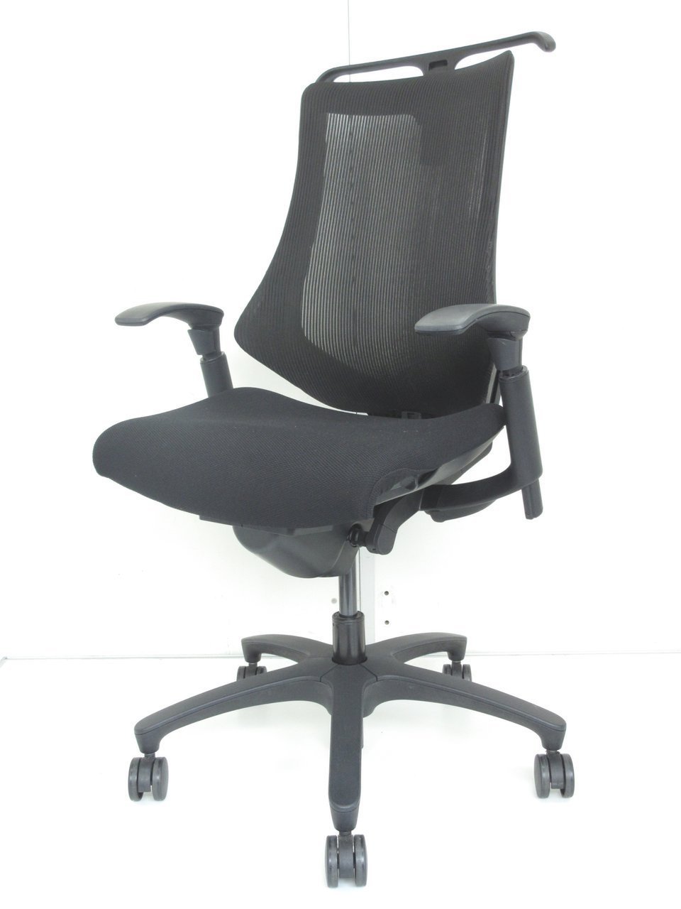 【クリーニング業者にて洗浄済み！】【大量32脚！在庫豊富】作業快適■身体にフィットして気持ちいい■まとめてそろえたい方大歓迎　イトーキ　エフチェア
                        エフ 
                                    中古
            