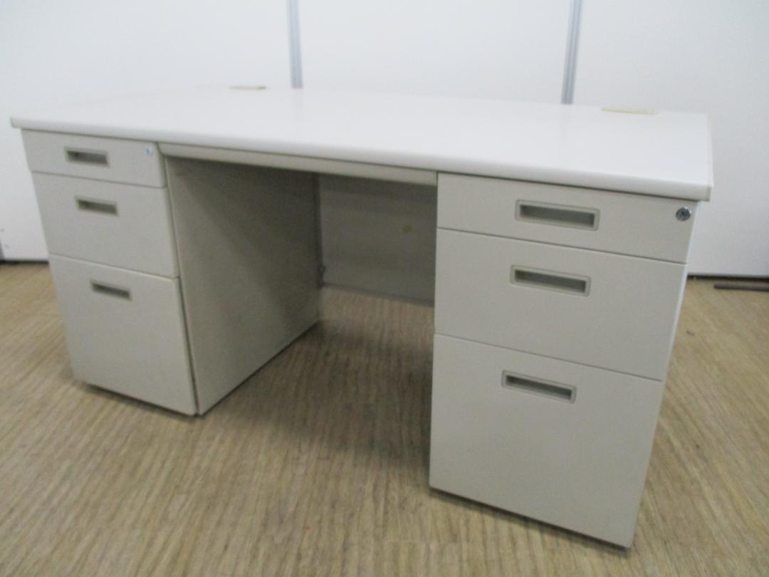 大容量収納可能！上長席や書類の多い方にお勧めです！
                        
                                    中古
            
