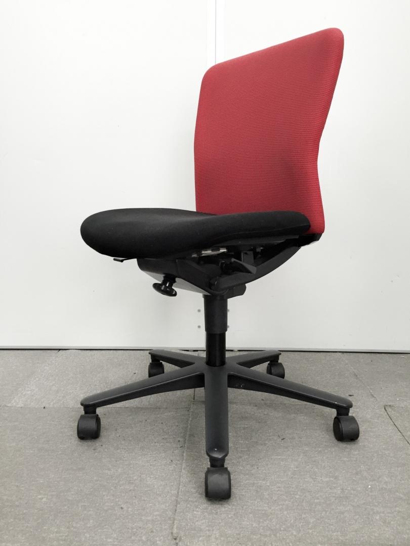 【数揃います！】倉庫に大量入荷した肘無しの高機能チェア！レッドカラーが事務所を明るく！
                        ルディオ
                                    中古
            
