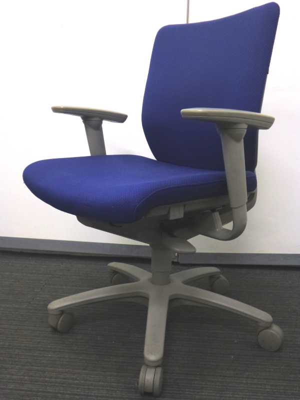 【オフィスチェア 】オカムラ(okamura)　【アドフィット(ADFIT)】　肘付　【事務椅子】 
                        アドフィット
                                    中古
            