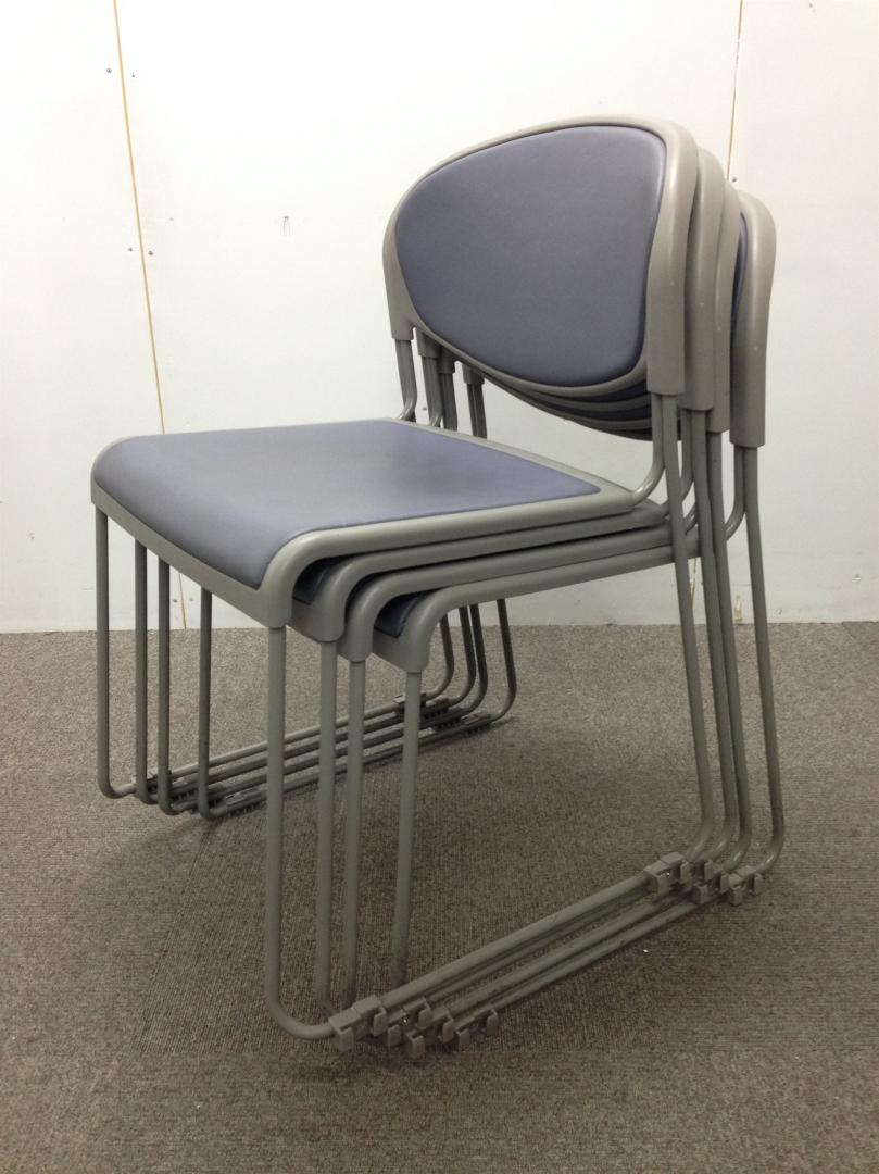 【スタッキング4脚セット！】なくてもいいけどあれば便利！？
                        
                                    中古
            