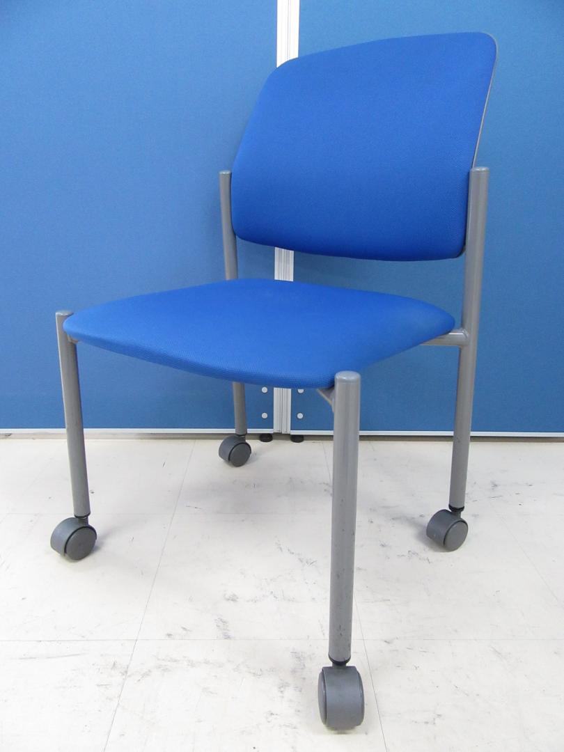 【会議用におすすめ】スタッキングチェア■シンプル イズ ベスト！■キャスター付きで移動もスムーズに！【重ねて収納】 
                        LK
                                    中古
            