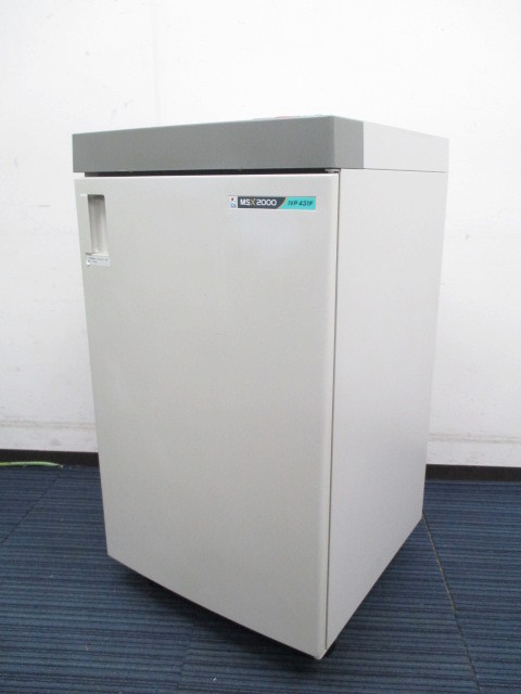 [スパイラルカット方式]■オフィス用シュレッダー ■屑箱に多少ダメージあり ■使用感あり
                        
                                    中古
            