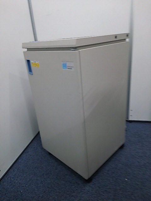 中古で安くても安心して使えるシュレッダーです！
                        
                                    中古
            