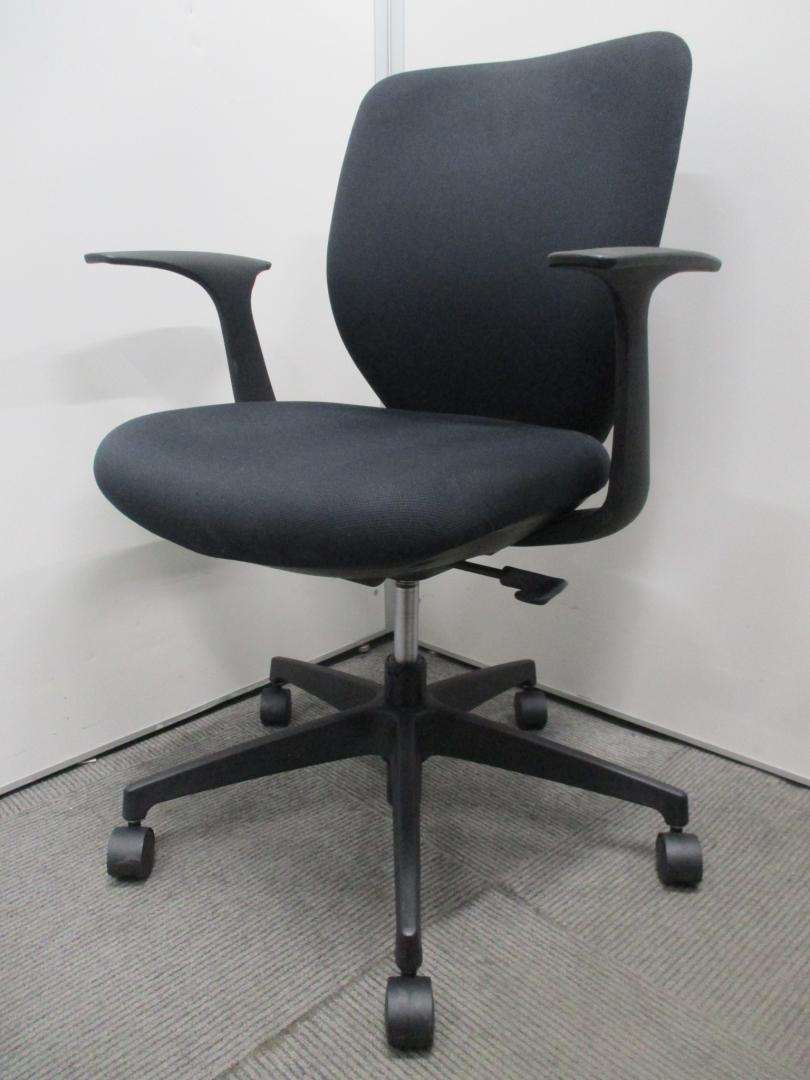 状態良好のOA肘付きチェア　コクヨ製　人気のブラック色！
                        ソプラ
                                    中古
            