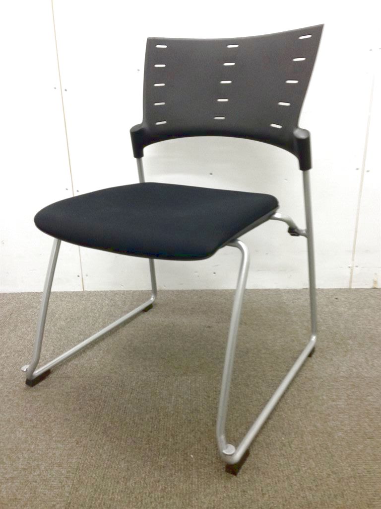 スタイリッシュなミーティングチェア｜マノス 人気のブラック！状態良好
                        マノス
                                    中古
            