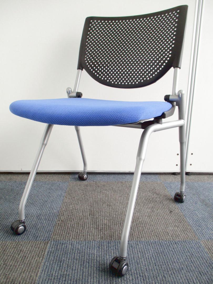 【丈夫で軽い!!】持ち運びも楽々で移動も便利!!【8脚纏めて入荷!!】Nu
                        プロスタック(pro stack)
                                    中古
            