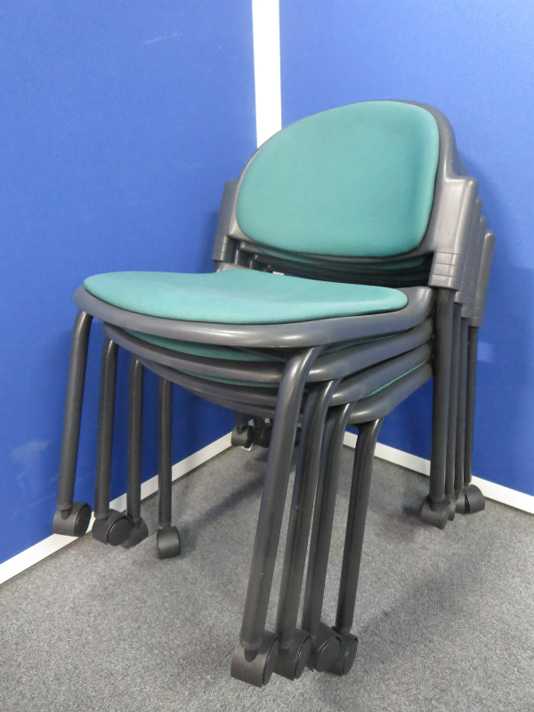 【限定４セット！】お得なミーティングチェアのセット商品【グリーンと落ち着いた色！】
                        
                                    中古
            