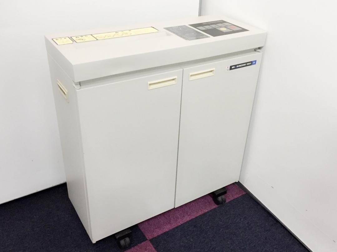 【期間限定御値引き！\60,000⇒\35,000！】【裁断の際に少し不具合（異音、カット幅）】おつとめ品ですが、まだまだ現役です！■兎に角コスト重視の方におすすめ！■コンパクトなので、置く位置に困りません。
                        
                                    中古
            