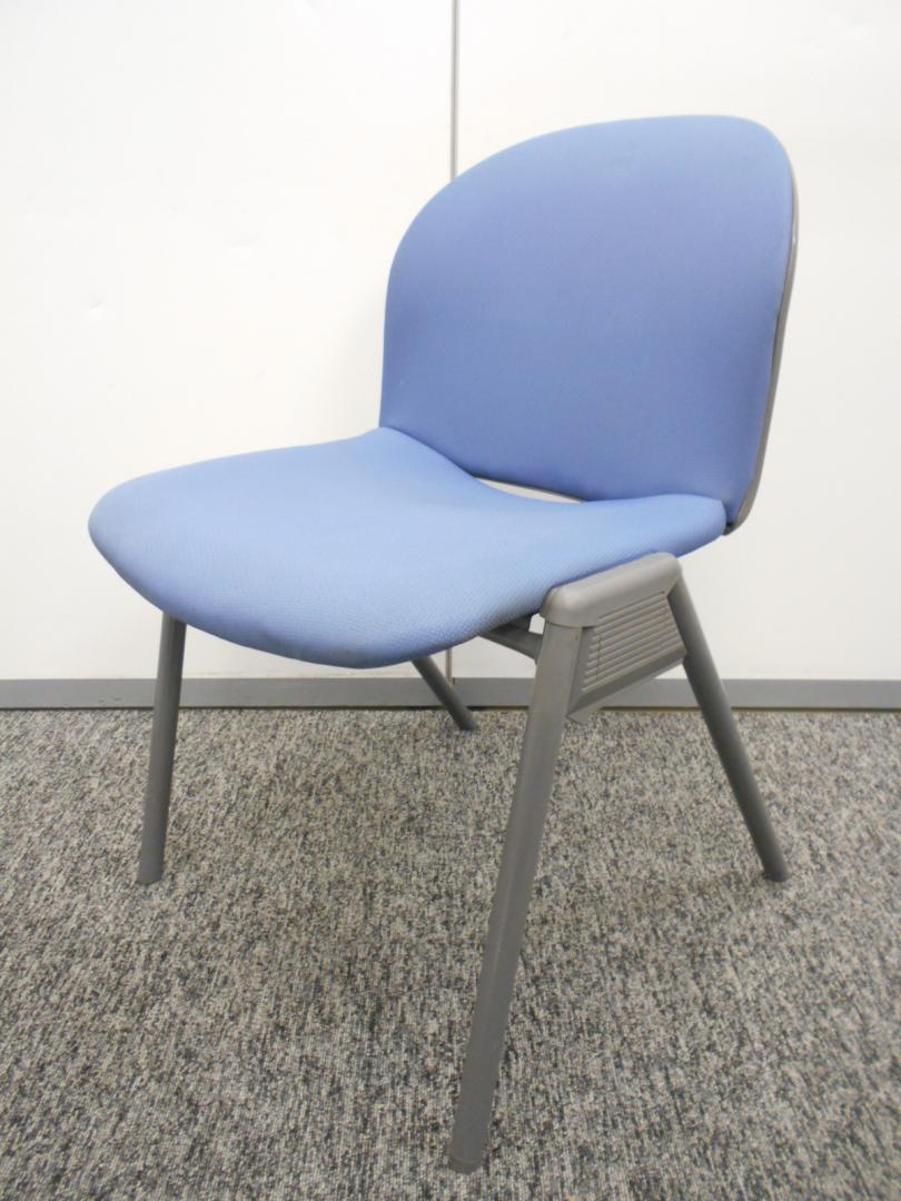 機能的なスタッキングチェアで、お客様の見る目が変わります。コクヨ製イクスチェア
                        イクスチェアー
                                    中古
            