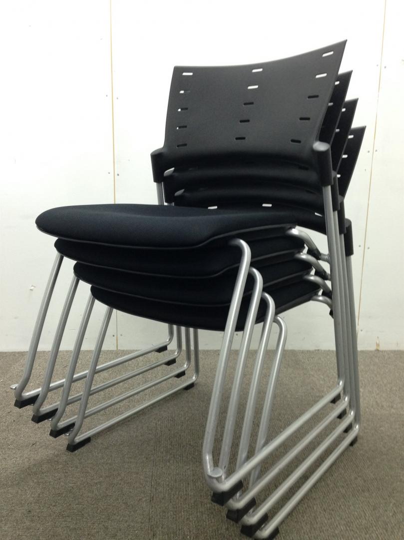 【スタイリッシュチェア4脚セット・イトーキのマノスチェア！】
                        
                                    中古
            