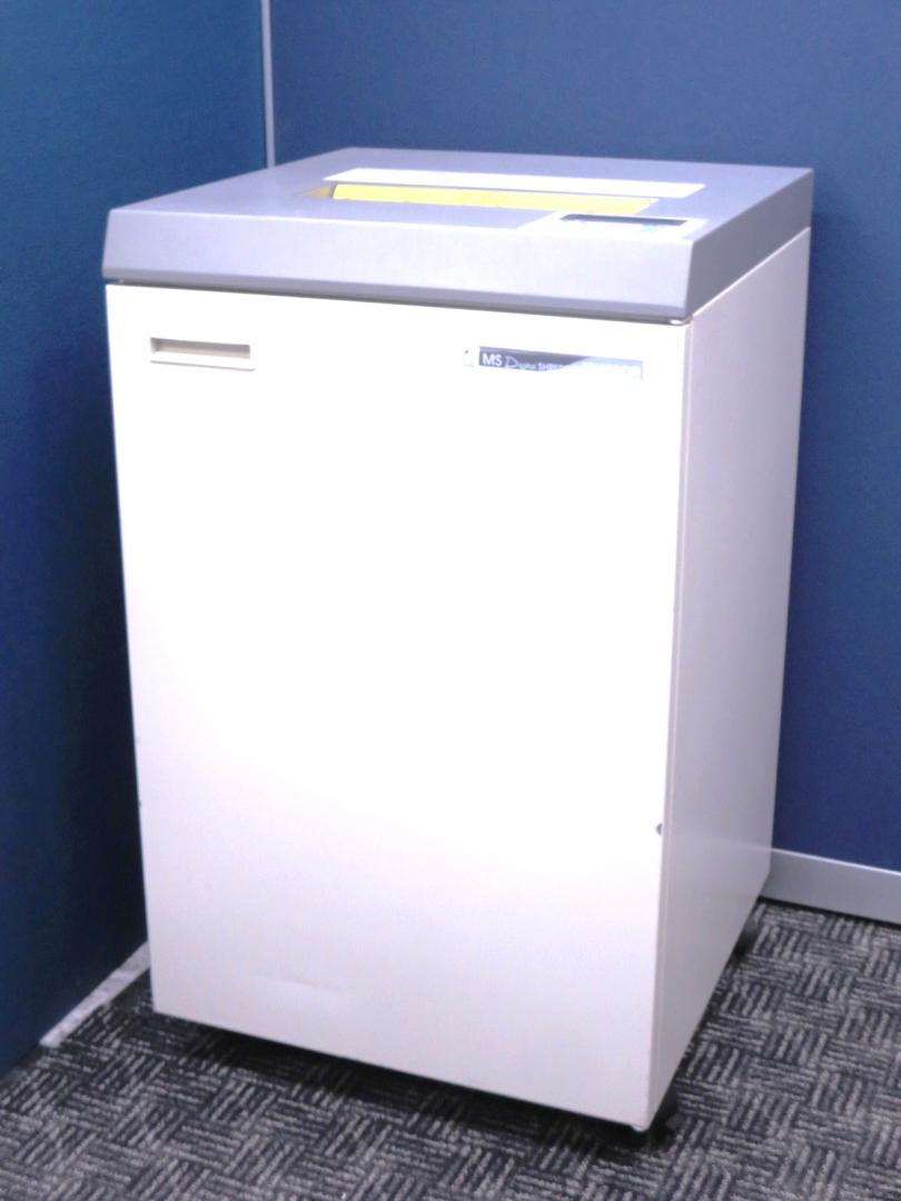 №１メーカーのロングセラー　とにかく安定感バツグンの高性能業務用シュレッダー　マイナンバー対策に是非！
                        
                                    中古
            