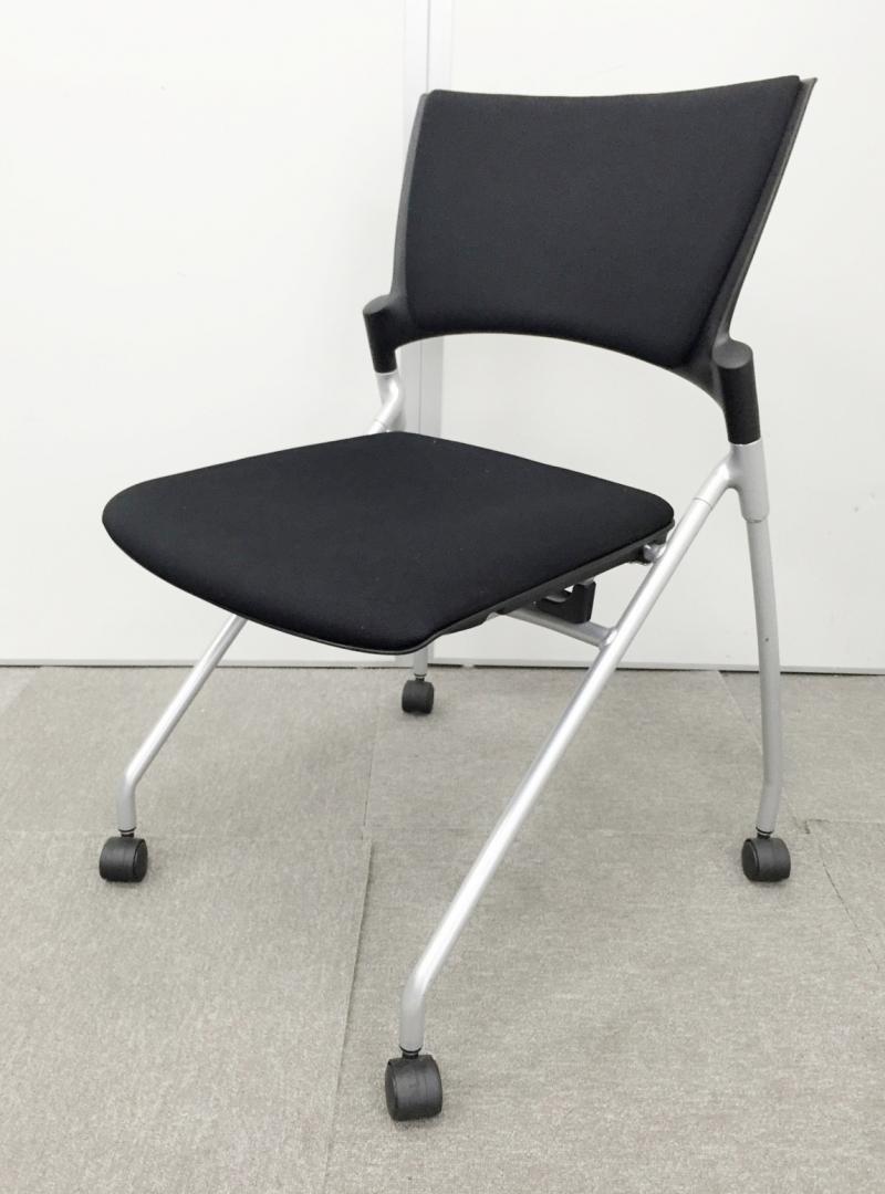 【状態良好】平行スタックが可能なネスティングチェア入荷！キャスター付きでスイスイ収納！【美品】【会議用チェア】【ミーティングチェア】
                        マノス
                                    中古
            