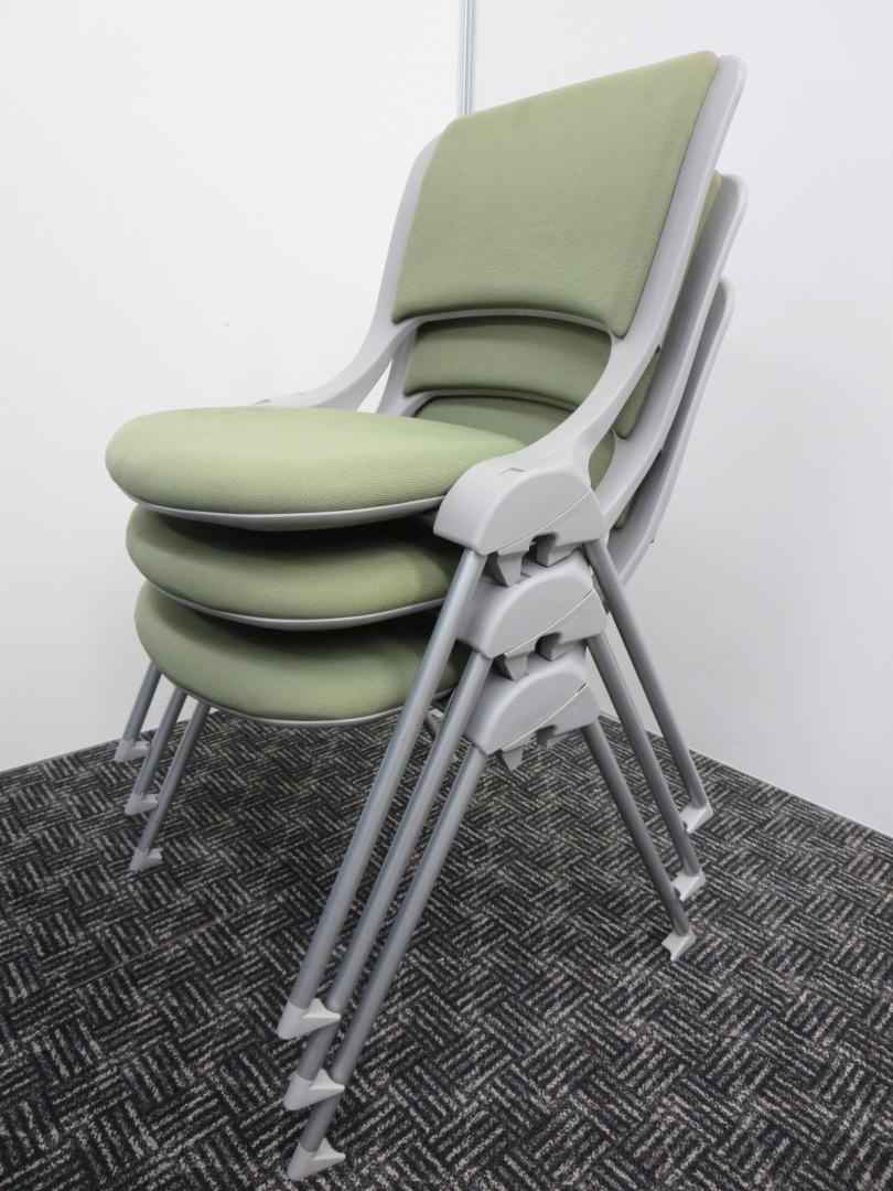 【１セット限定】■国内メーカーウチダ製スタッキングチェア■シンプルな見た目なのに座り心地抜群！■重ねて収納
                        MX-42
                                    中古
            