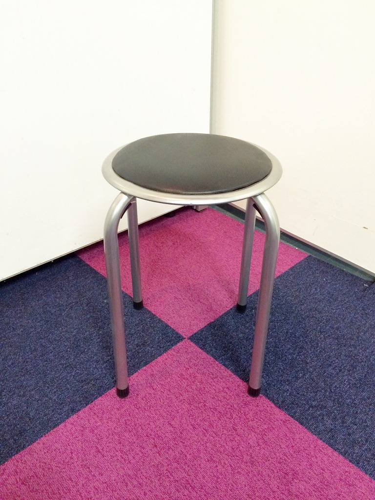 【激安価格】～新品商品の丸椅子入荷～
                        
                                    新古品
            