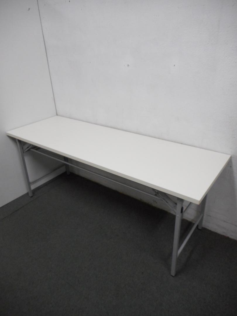 ■折り畳みテーブル　■W1800×D600サイズ　■ニューグレー
                        
                                    中古
            
