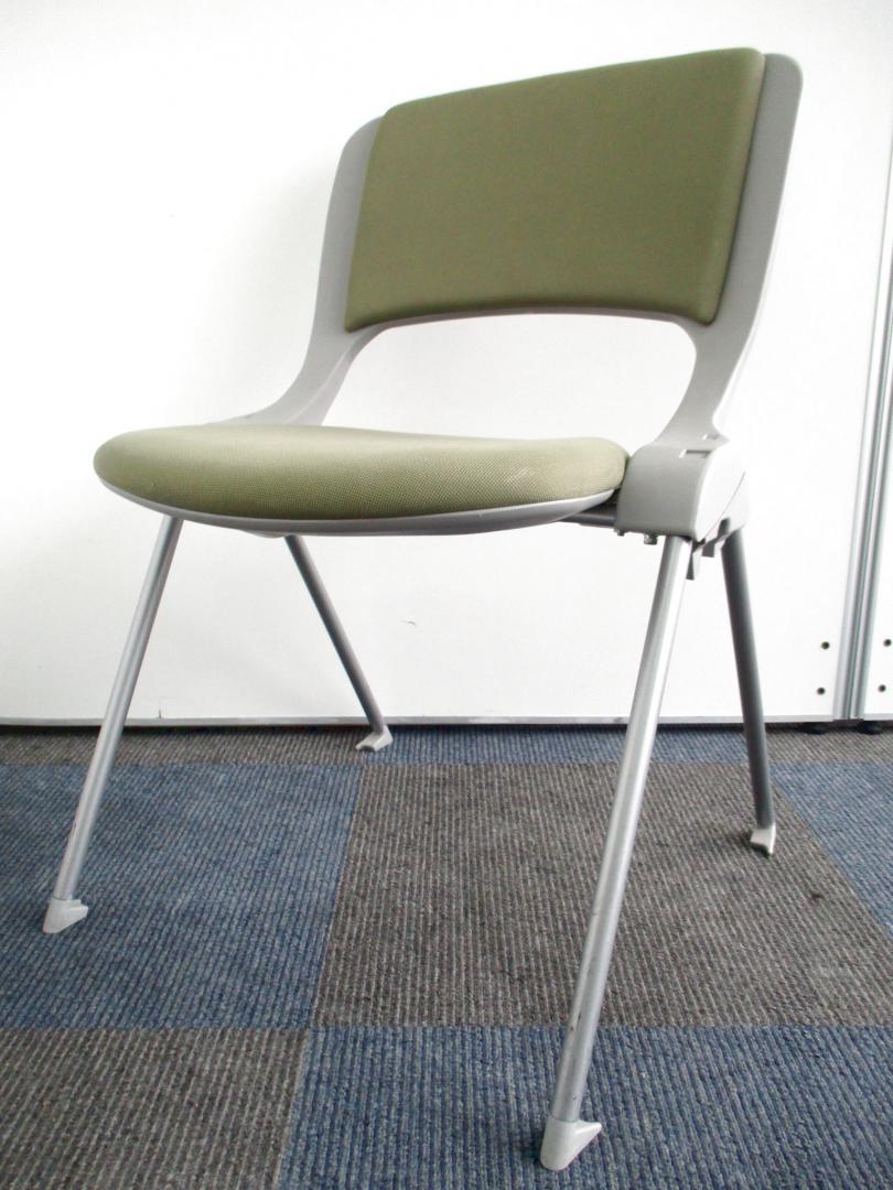 【2月中の特別価格！】【5脚までスタック可能です!!】落ち着いたライトグリーン色!!【会議用におすすめ!!】Nu
                        MX-42
                                    中古
            