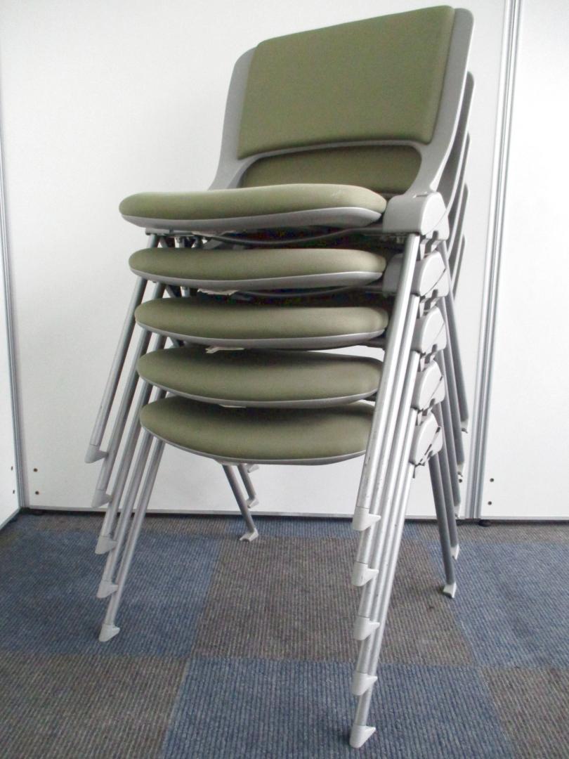 【お得な5脚セットのご案内!!】落ち着いたライトグリーン色!!【会議用におすすめ!!】Nu
                        MX-42
                                    中古
            