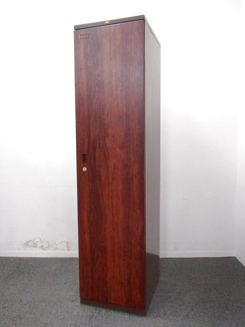 【レアロッカー】１台限定！上長様用に！ローズ色の１人用ロッカー｜※木製ではなくスチール製です
                        
                                    中古
            