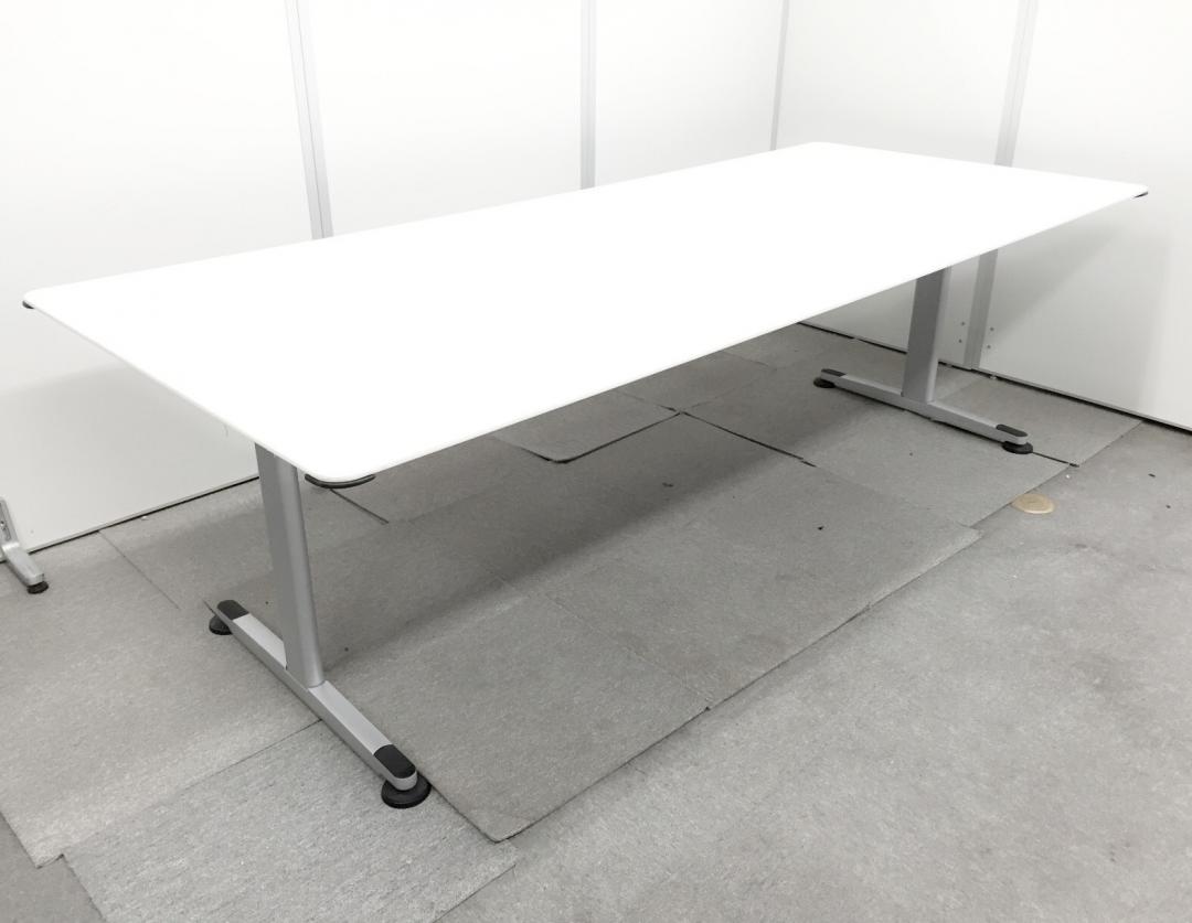 【1台限定】6名から8名程の大型テーブル！清潔感有るホワイトなので応接室にもおすすめ！【会議用テーブル】
                        アリーナ/T
                                    中古
            