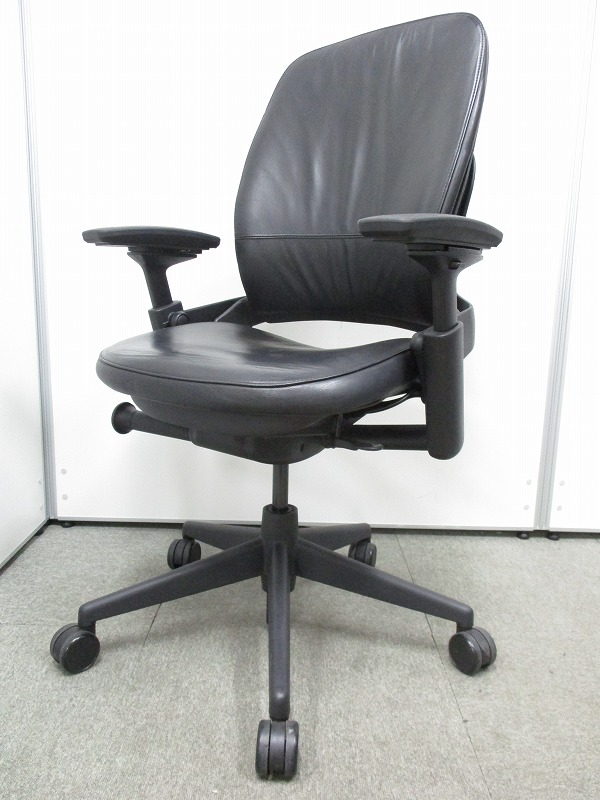 【高級チェア！】定番のハイクラスチェア！リープチェア入荷です！
                        リープ
                                    中古
            