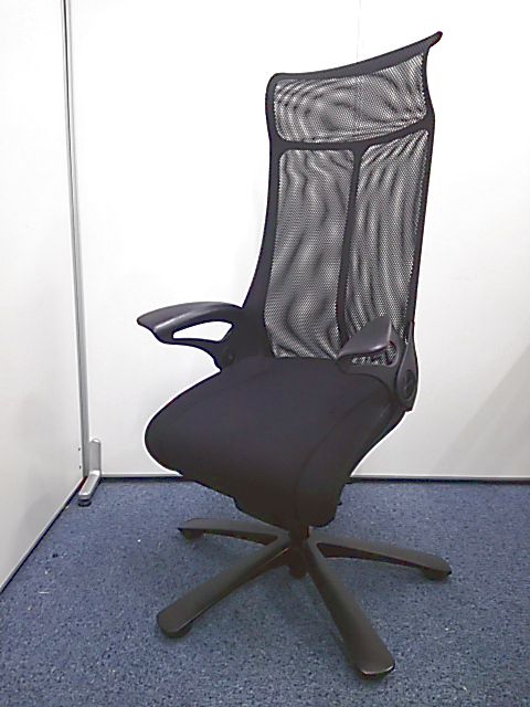 【奇跡の１脚入荷！】定価20万円オーバー！ロボットテクノロジー生まれのイス！
                        レオパード
                                    中古
            