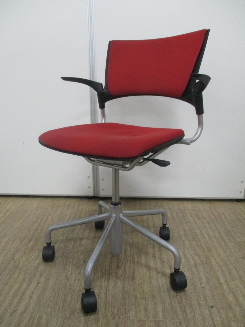 高機能かつグッドデザインのミーティングチェア入荷!
                        マノス
                                    中古
            