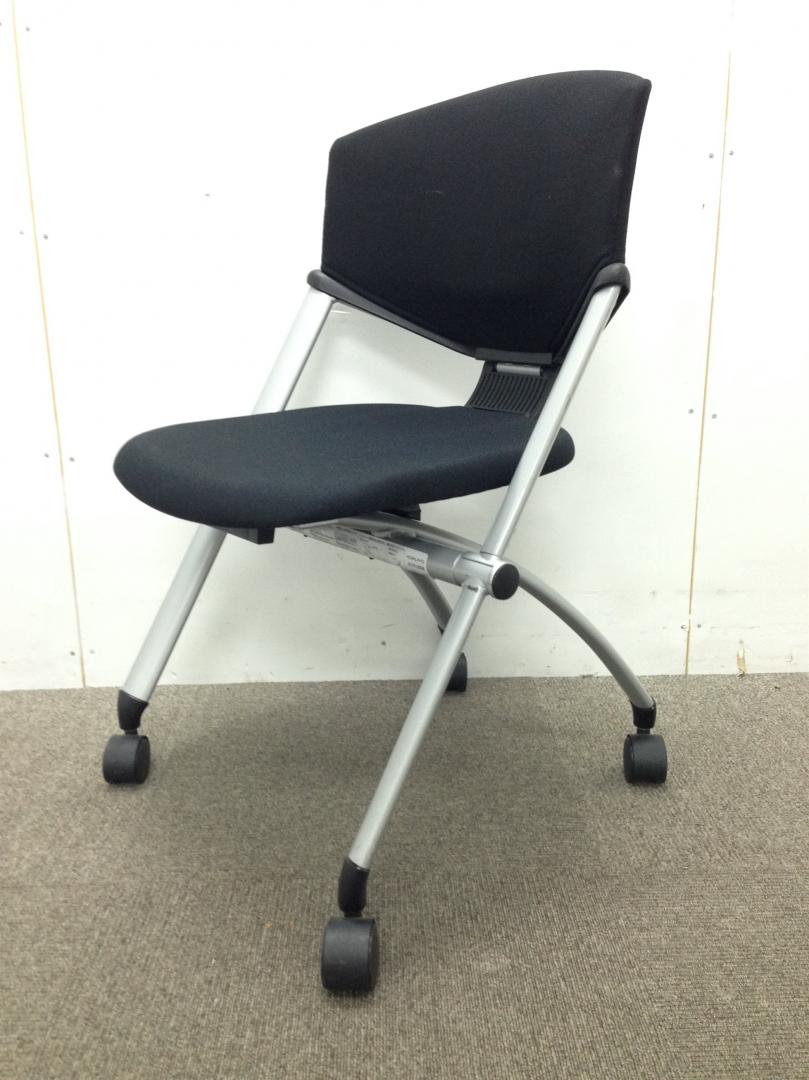 【コクヨ・コルサチェア３台！】【座面前後機能付き】
                        コルサ
                                    中古
            