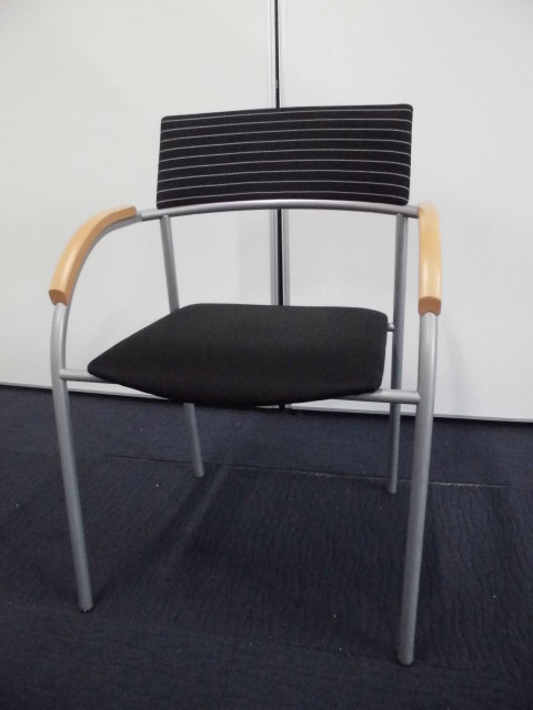 【欧州のオシャレなデザイン！】【ラス1半額】ウィスナーハーガー｜ゼシスチェア【デザイナーズ家具】
                        
                                    中古
            