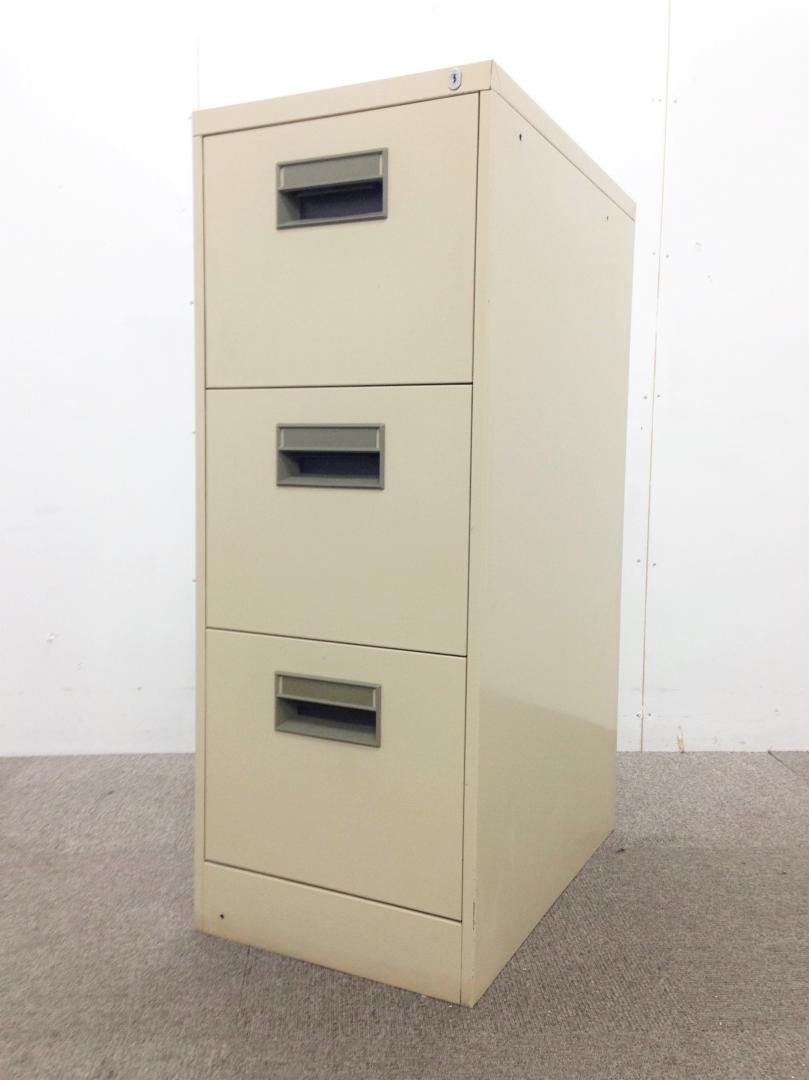 【事務の味方・A4ファイルキャビネット！】【3段タイプで座ったままでも取り出せる！】
                        
                                    中古
            