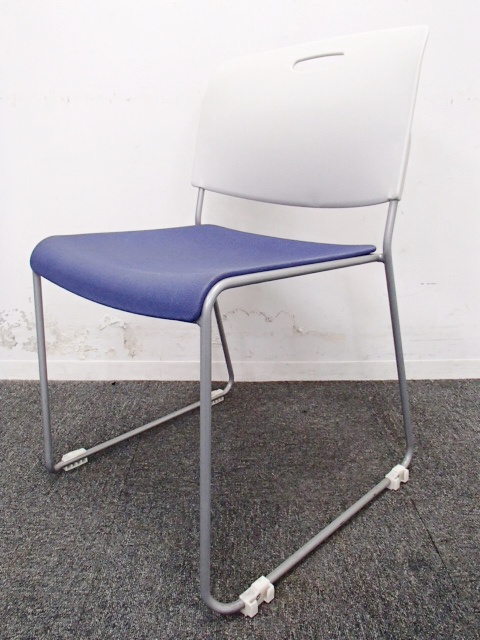 【1脚限定】内田洋行製｜スタッキングチェア｜おつとめ品｜
                        
                                    中古
            