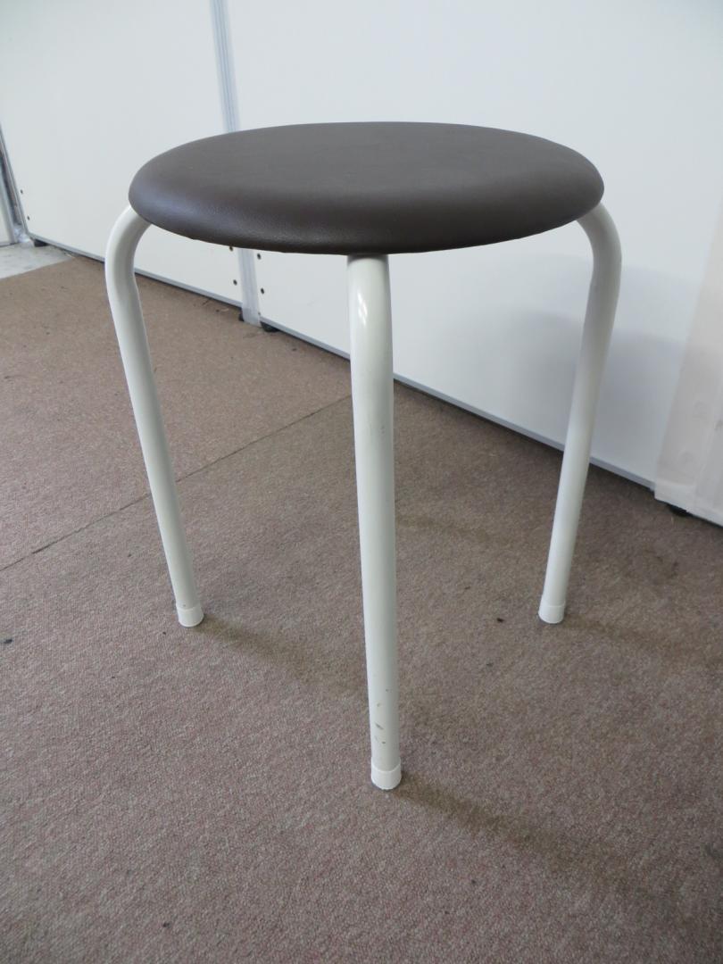 【1脚入荷！】とにかく安い！お手軽な一脚！【中古オフィス家具】
                        
                                    中古
            